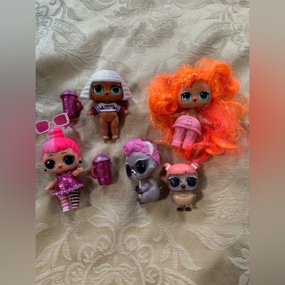 Mixed Lot of LOL Dolls & Pets - Picture 1 of 5